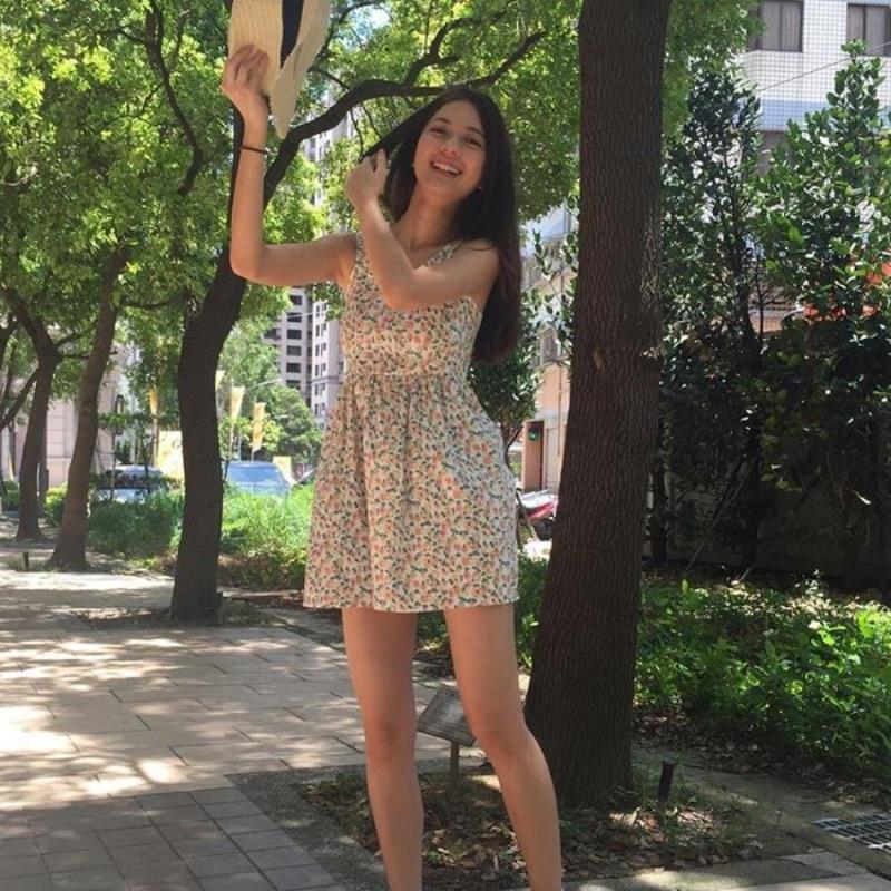 广州陪游女孩推销员谏瑶宜