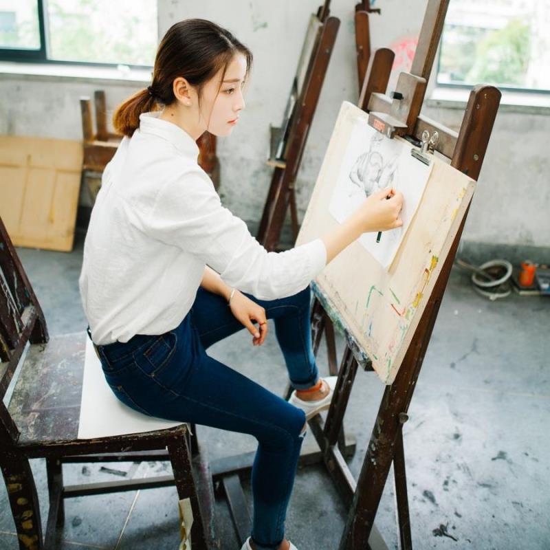 上海美女陪玩电脑推销糜芳馥