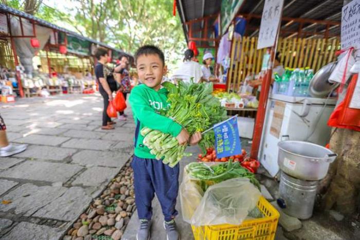 中国落差最大的瀑布,负离子含量极高,位列广东景区天然氧吧之首 中国落差最大的瀑布,负离子含量极高,位列广东景区天然氧吧之首
