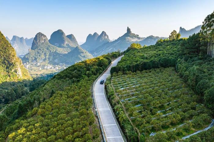 自驾探索山水极致 驶入喀斯特秘境 自驾探索山水极致 驶入喀斯特秘境