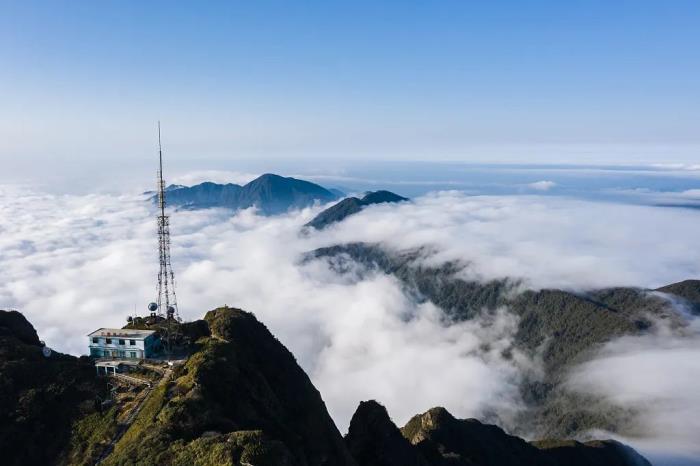 自驾探索山水极致 驶入喀斯特秘境 自驾探索山水极致 驶入喀斯特秘境