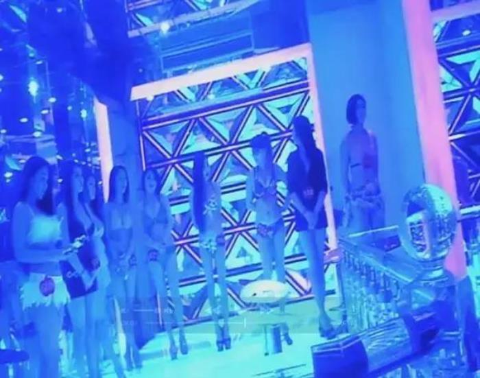 伴游网“伴游”白天陪玩晚上陪睡?学生白领成噱头 伴游网“伴游”白天陪玩晚上陪睡?学生白领成噱头