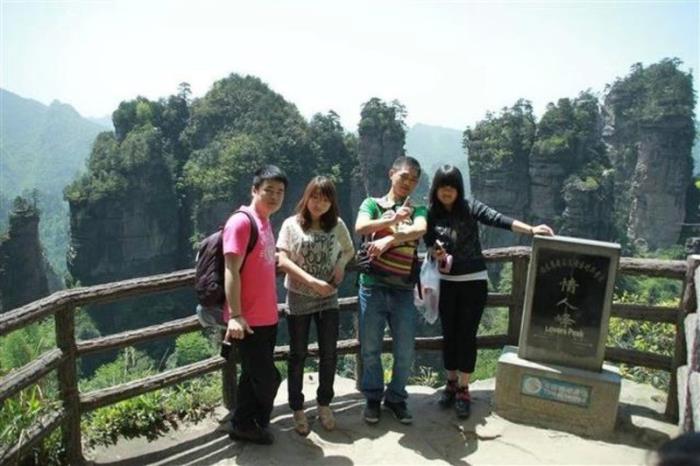 张家界导游怎么找一位专车专导的靠谱导游? 张家界导游怎么找一位专车专导的靠谱导游?