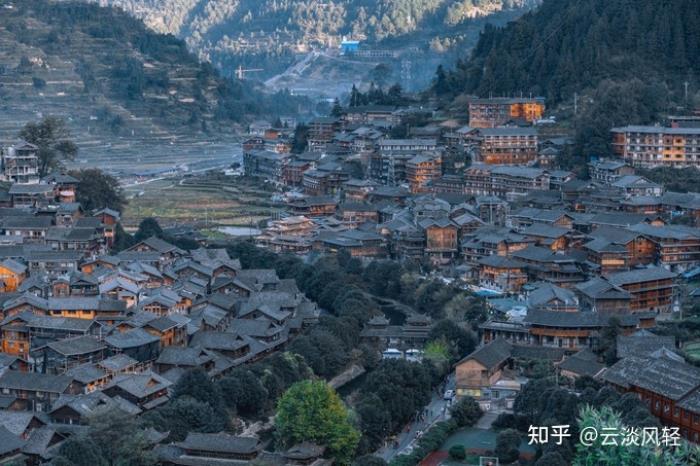 私人导游
我是一位旅游博主,立志游遍祖国的大江南北,这是我第四次 私人导游
我是一位旅游博主,立志游遍祖国的大江南北,这是我第四次