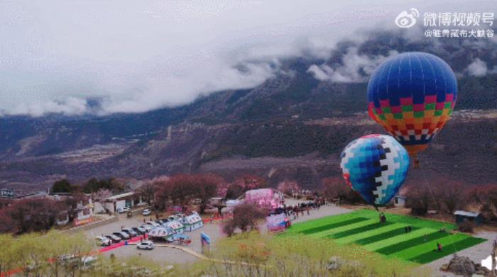 位列世界峡谷之首 春日乘热气球赏西藏雪山桃林! 位列世界峡谷之首 春日乘热气球赏西藏雪山桃林!