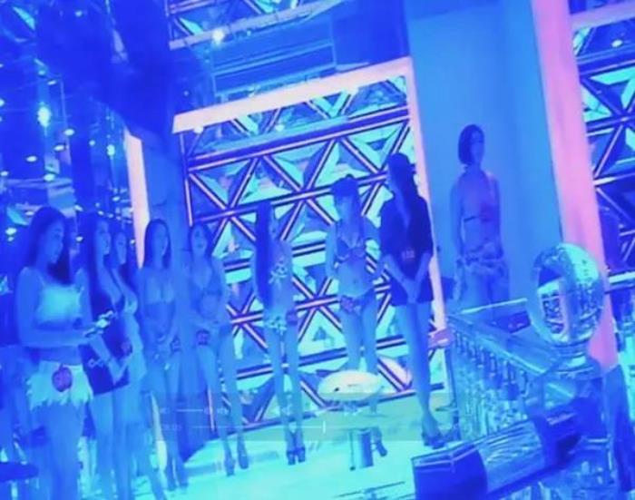 伴游网“伴游”白天陪玩晚上陪睡(图) 伴游网“伴游”白天陪玩晚上陪睡(图)