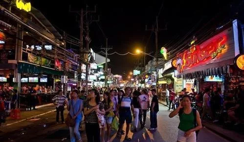 泰国私人导游对美国游客热情却对中国游客冷漠? 泰国私人导游对美国游客热情却对中国游客冷漠?