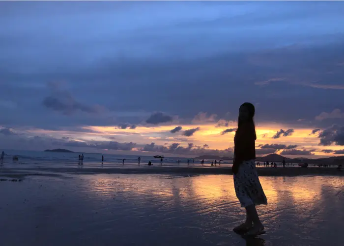 我和朋友在三亚玩了5天海南跟商务伴游多少钱 我和朋友在三亚玩了5天海南跟商务伴游多少钱