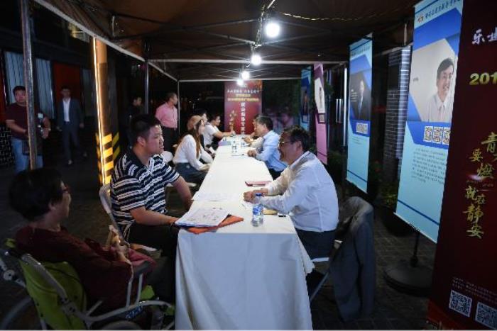 夜场招聘上海新增就业岗位58万个提前两个月完成全年目标任务 夜场招聘上海新增就业岗位58万个提前两个月完成全年目标任务