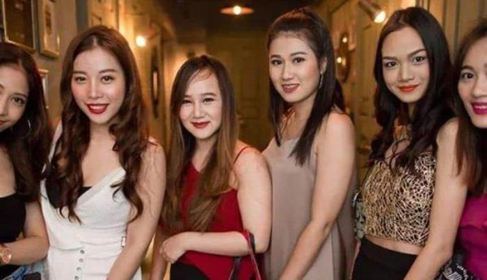 私人伴游泰国刺激的“爱情游戏”,为何令欧美老头如此着迷? 私人伴游泰国刺激的“爱情游戏”,为何令欧美老头如此着迷?