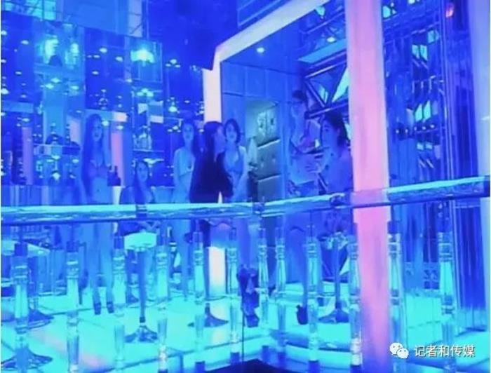 伴游网“伴游”白天陪玩晚上陪睡?学生白领成噱头 伴游网“伴游”白天陪玩晚上陪睡?学生白领成噱头