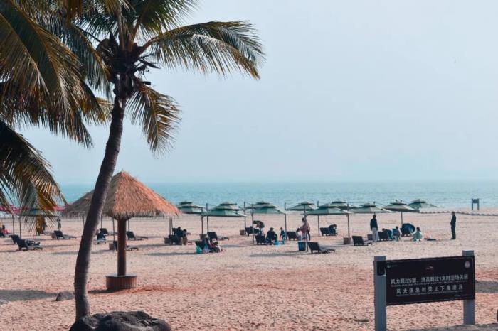 中国最能媲美三亚的城市 太湛蓝了 中国最能媲美三亚的城市 太湛蓝了