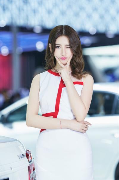 小美模特百合年龄23高185高端商务伴游模式