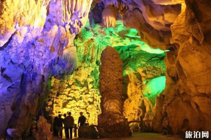 广西桂林冠岩风景区 广西桂林冠岩风景区